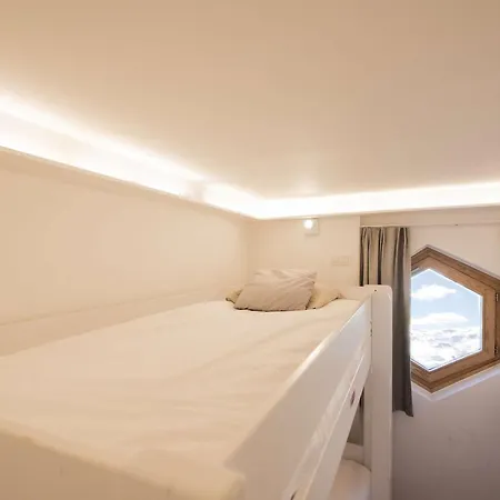 6 Pers. Renove, Terrasse Sud, Aux Pieds, Wifi, Conciergerie - Fr-1-545-38 * Val Thorens
