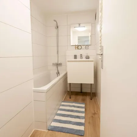 6 Pers. Renove, Terrasse Sud, Aux Pieds, Wifi, Conciergerie - Fr-1-545-38 * Val Thorens